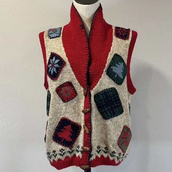 Vtg Bushwacker Womens Small Patchwork Holiday Sweater Vest Red Beige Button Knit - Picture 10 of 15